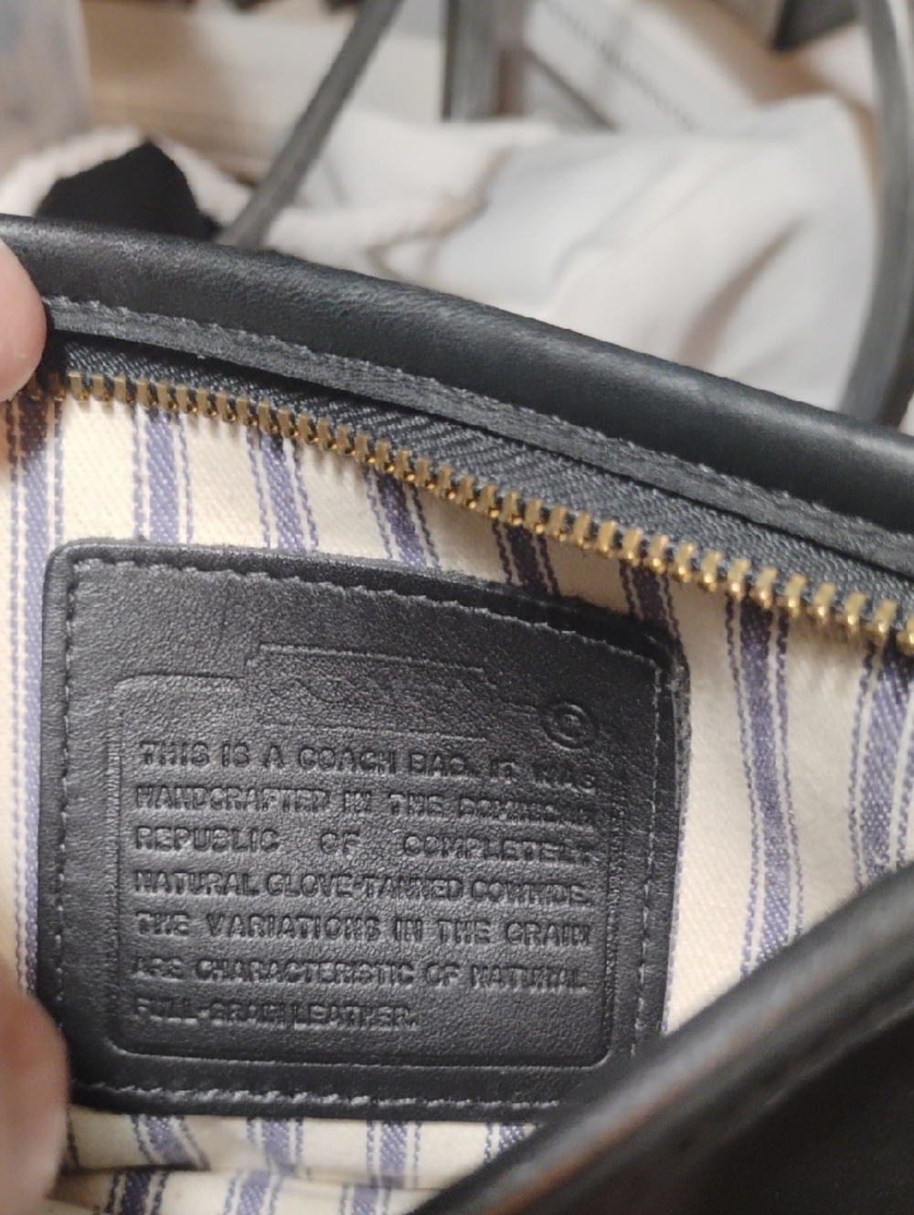 Coach leather Chunky Case, style number 7165 - Picture 8 of 11